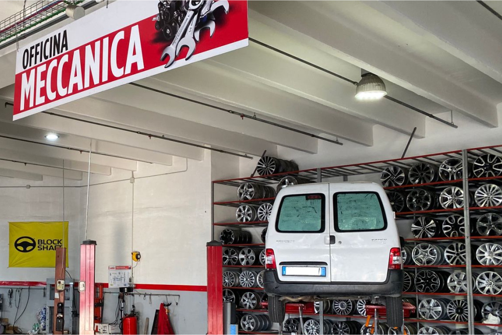 Tufano Gomme: Officina meccanica